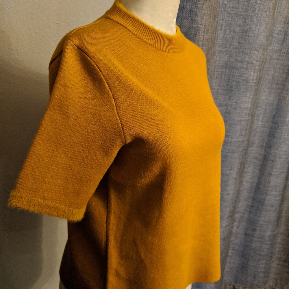 Short-sleeved mustard sweater - Picture 3 of 4